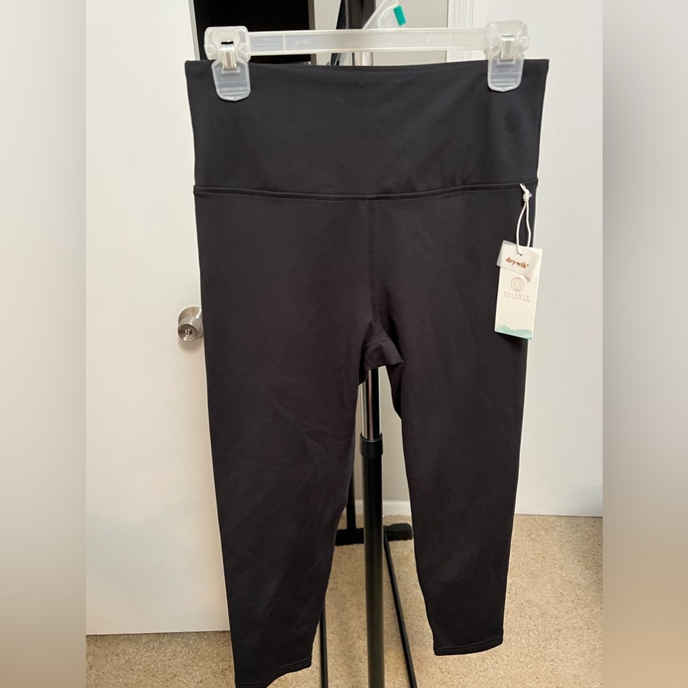 Balance Collection Womens Contender Luxe High Rise Capri Legging